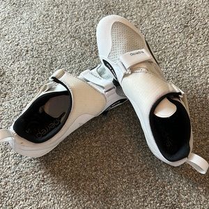 Nike men’s cycling shoes. Worn a few times for indoor cycling